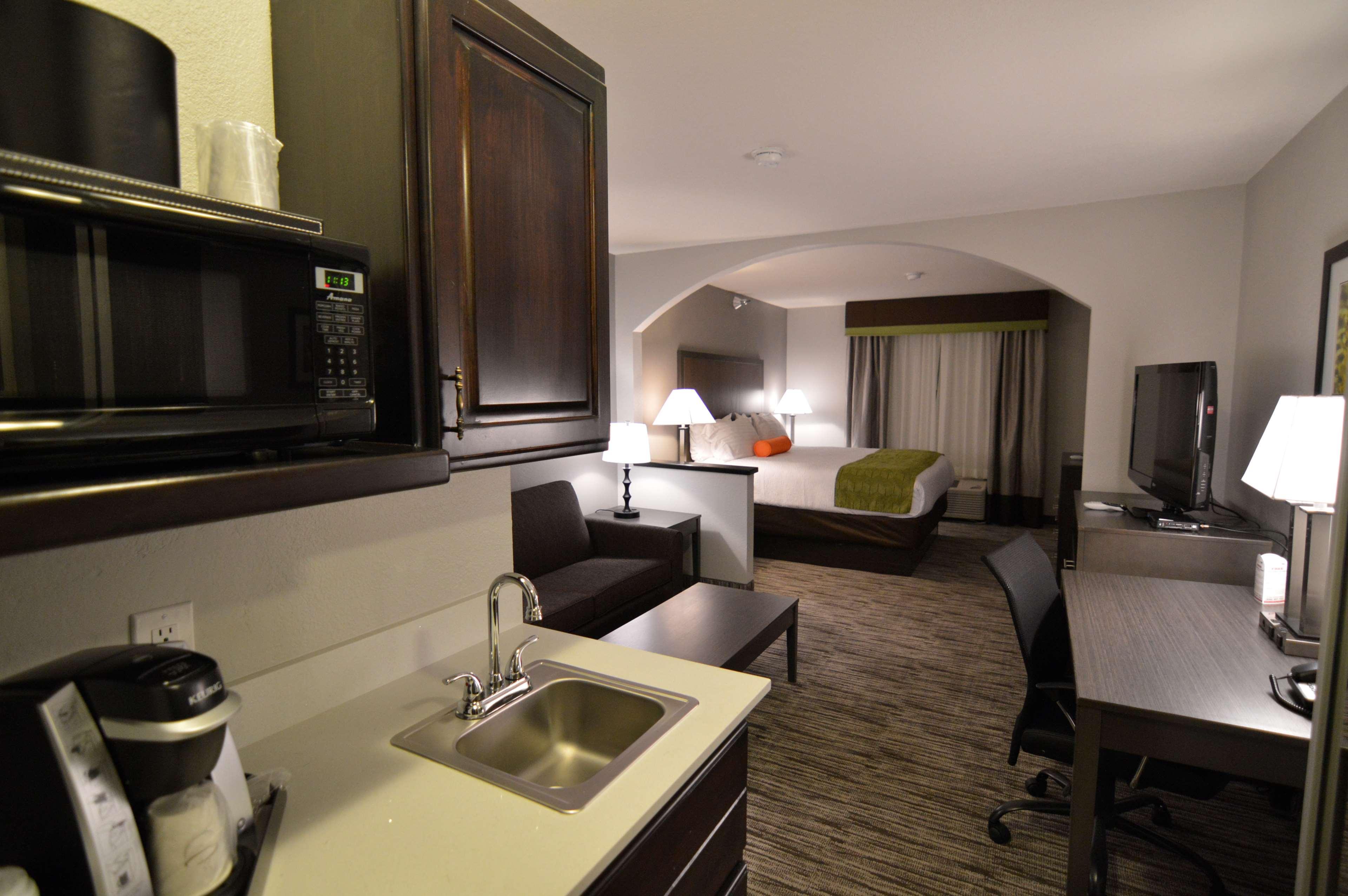 Best Western Plus Liberal Hotel&Suites Exterior foto