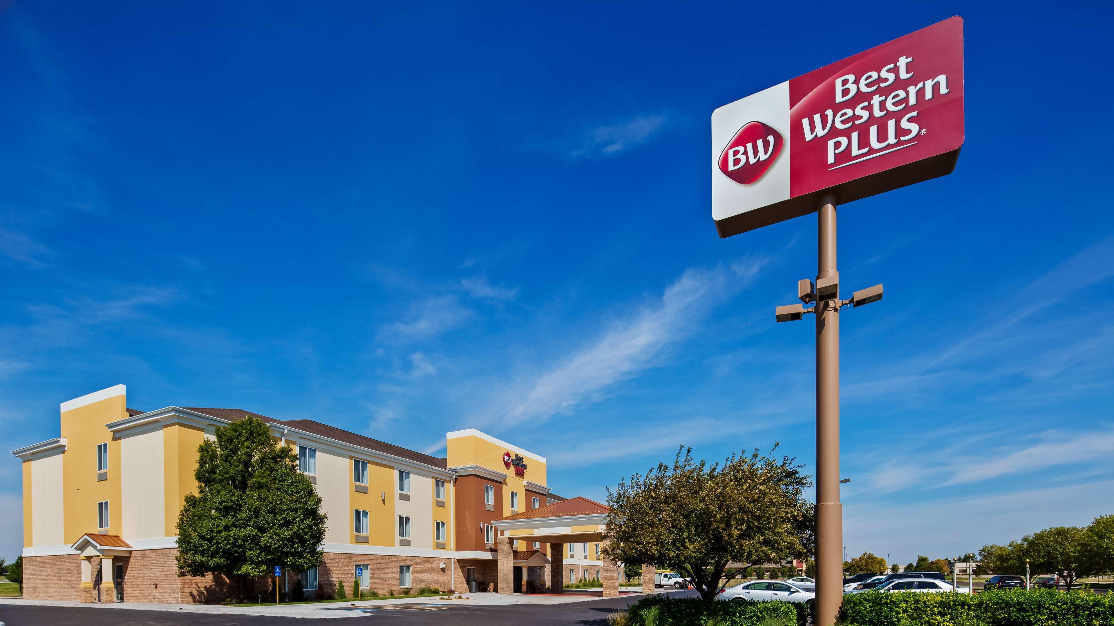 Best Western Plus Liberal Hotel&Suites Exterior foto